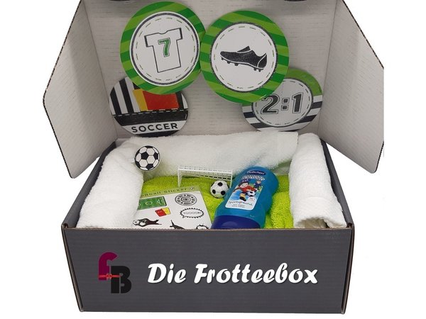 Frotteebox Fußball Geschenk Box 20-teilig mit Duschtuch, Bübchen Duschgel, Fußball Party Deko