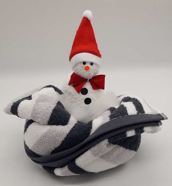 Frotteebox Geschenk Set Schneemann geformt aus Waschhandschuh mit Handtuch grau gestreift